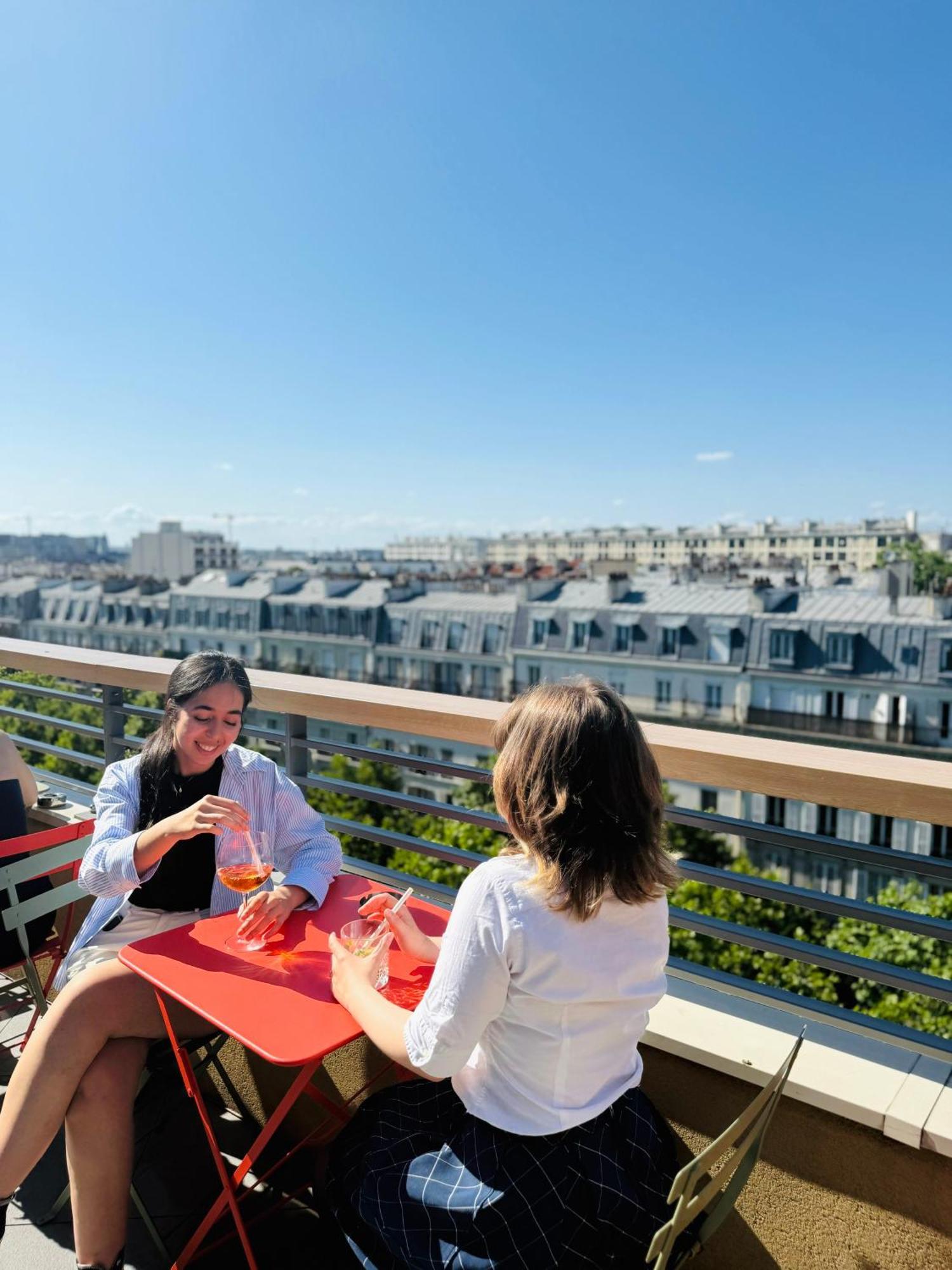 The People - Bercy Hostel