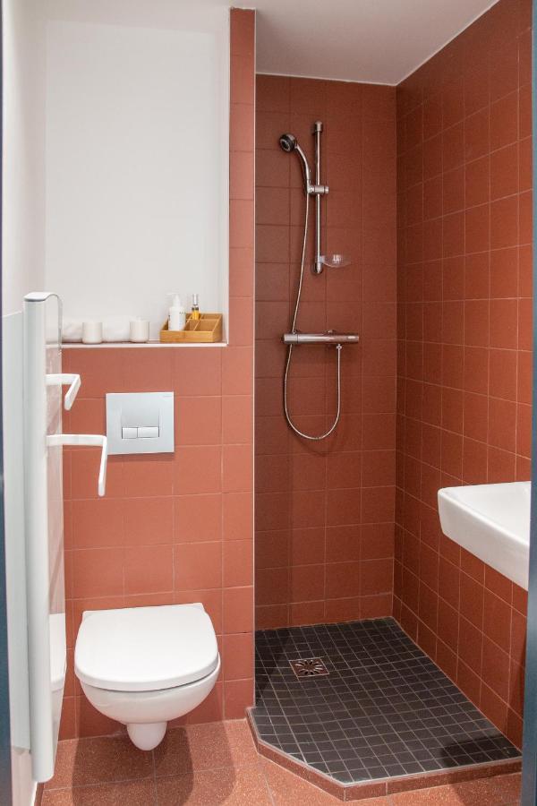 The People - Bercy Ostello *