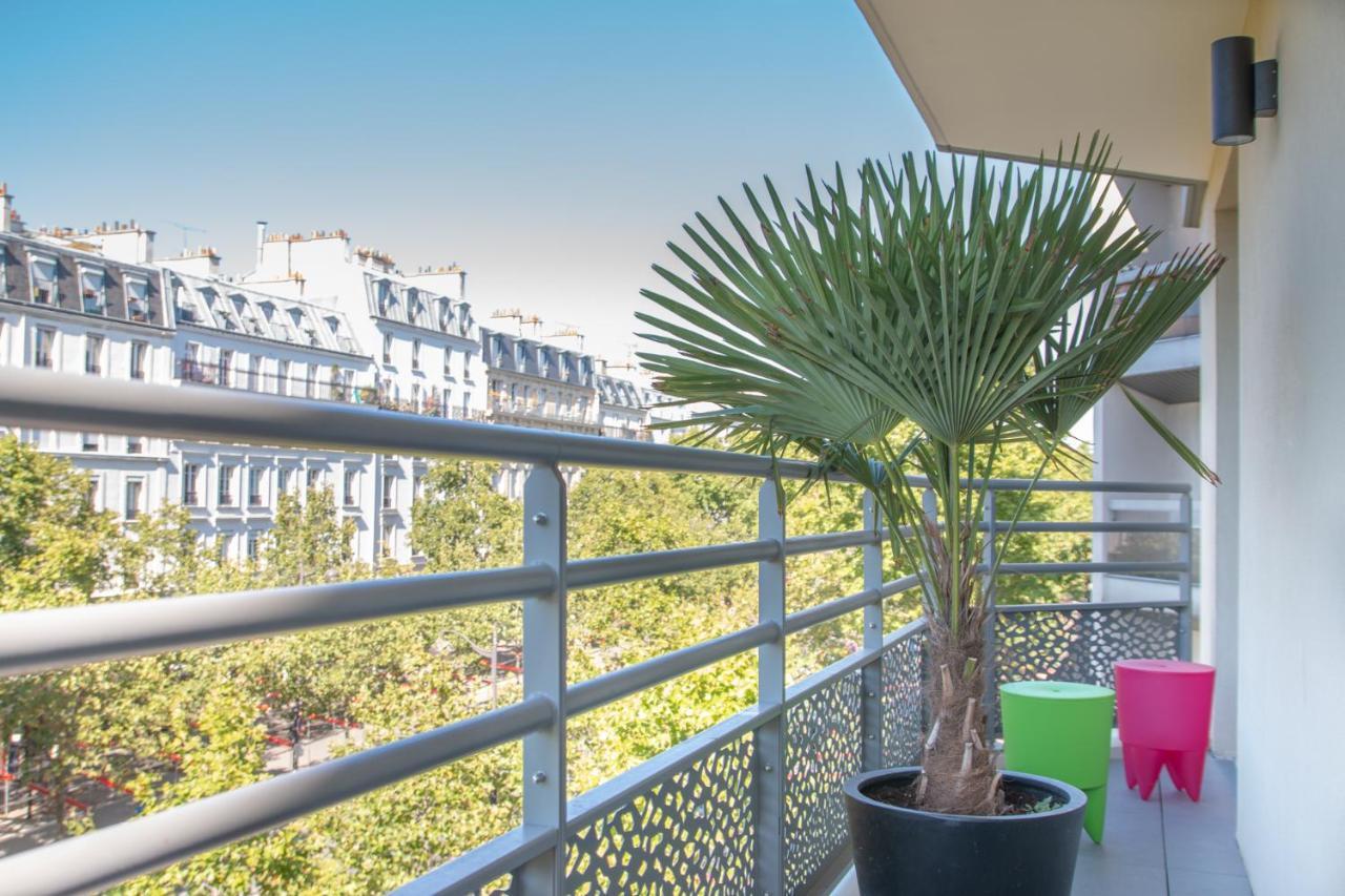 The People - Bercy Ostello *